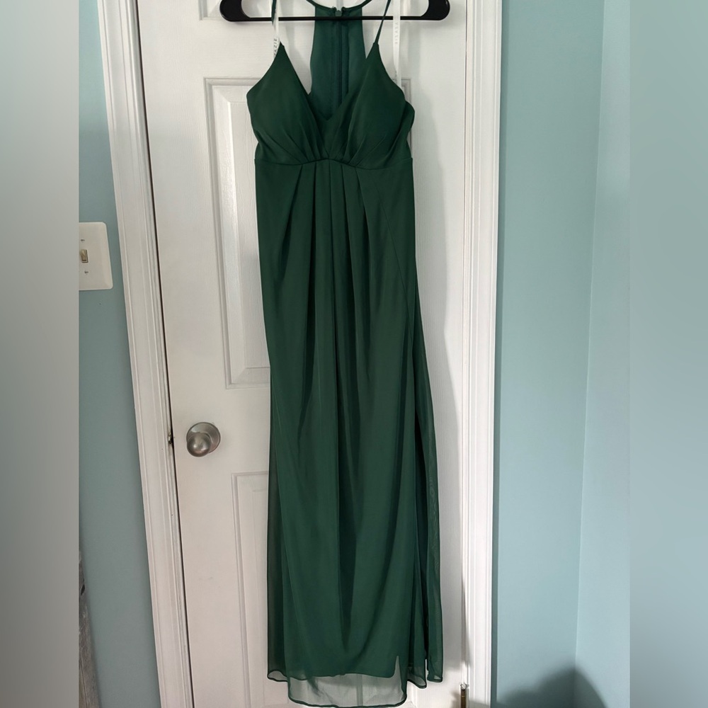 Elegant Green Evening Gown